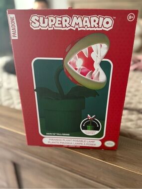 Nintendo Super Mario Piranha Plant Posable Lamp Light - Red & Green NIB